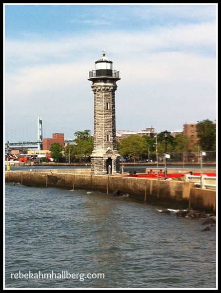roosevelt island light 2